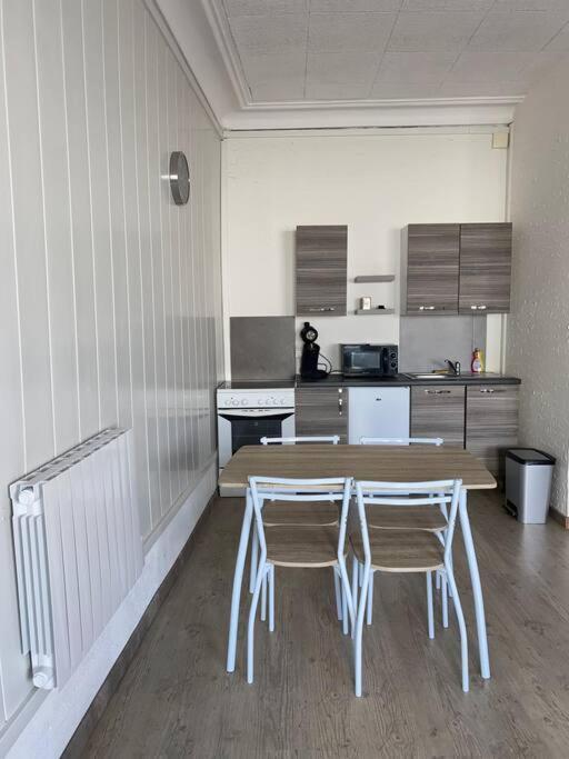 Studio Spacieux Proche Du Centre Ville 몽세우레마인즈 외부 사진