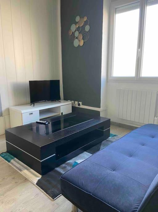 Studio Spacieux Proche Du Centre Ville 몽세우레마인즈 외부 사진